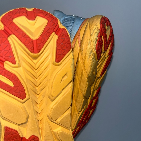 HOKA ONE ONE Clifton 8 Women’s Running Shoes – Light Blue / Yellow – Size US 8.5 - Picture 5 of 9